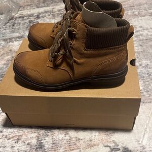 UGG women’s Tan suede leather lace up ankle boots